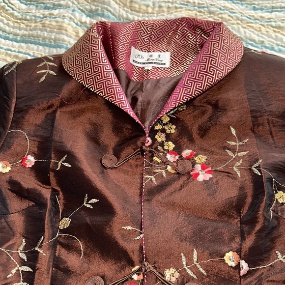 Vintage size small embroidered with flowers gold thread frog clasps - Picture 3 of 17